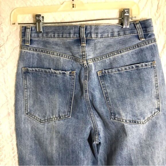 By Together NWT Light Blue Distressed Jeans Size Small - Picture 6 of 9